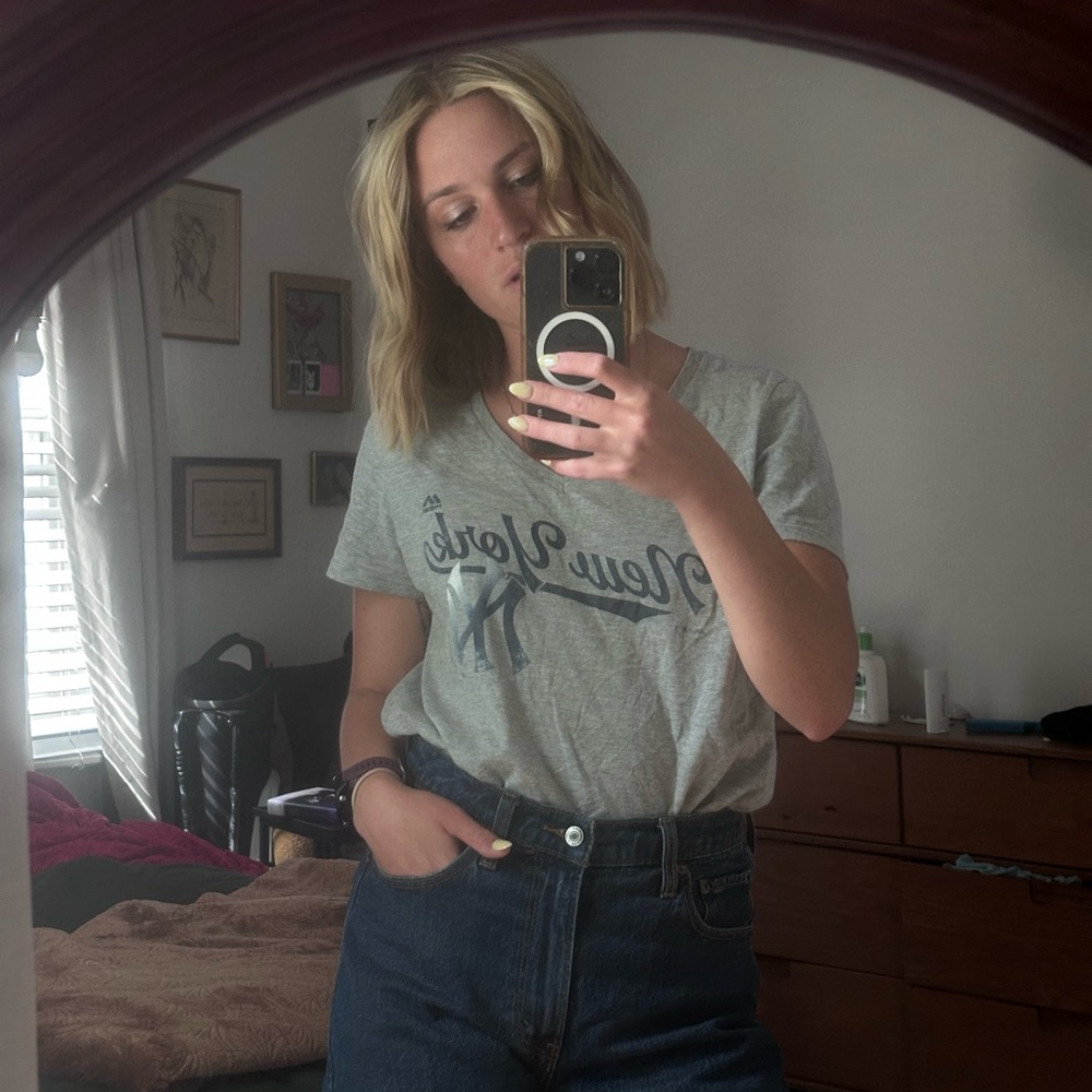 Gray New York Yankees T-Shirt